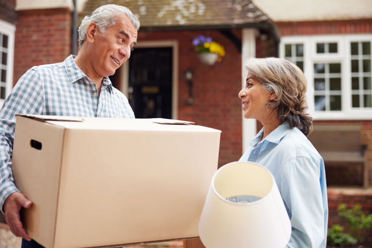 Downsizing Tips For Seniors, Moving to Senior Living Community